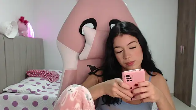 Caribbean beauty  online show from 03/20/25, 01:46