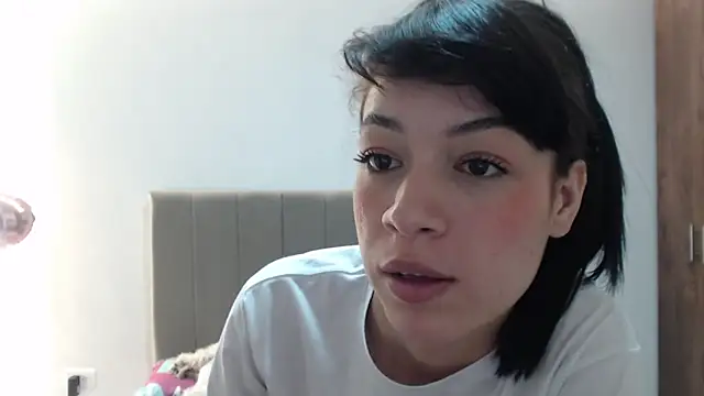 Caribbean beauty  online show from 10/31/25, 05:41