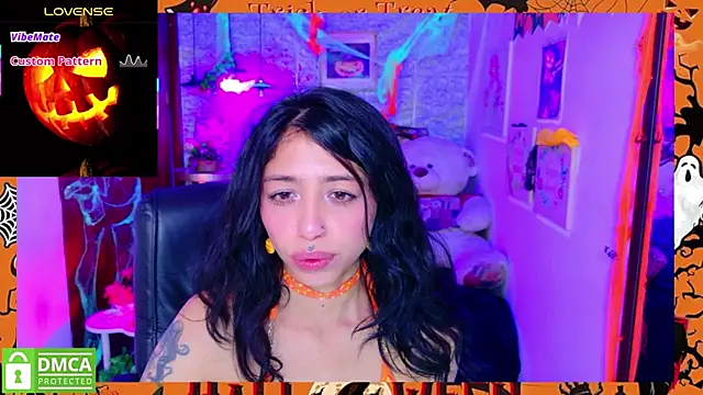 REDHOTTER  online show from 10/31/25, 07:59