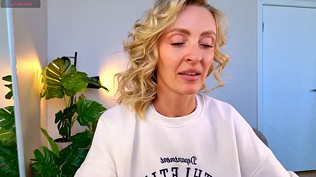 sexuallycorrecte online show from 05/25/26, 07:14