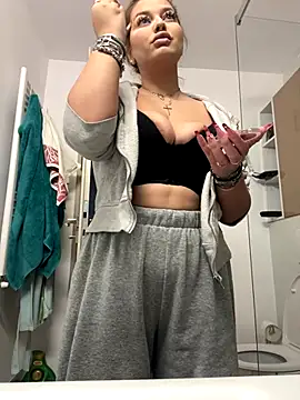 AllysonK online show from 12/15/25, 11:14