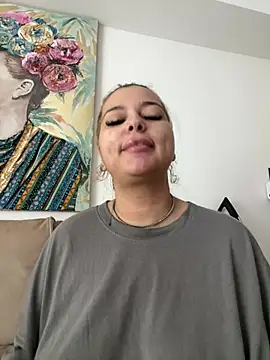 Snapshot of AllysonK chatting on 07/19/26, 11:03 AllysonK online show from 07/19/26, 11:03
