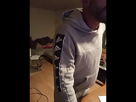 Snapshot of rosaeichel chatting on 02/05/26, 11:42 rosaeichel online show from 02/05/26, 11:42