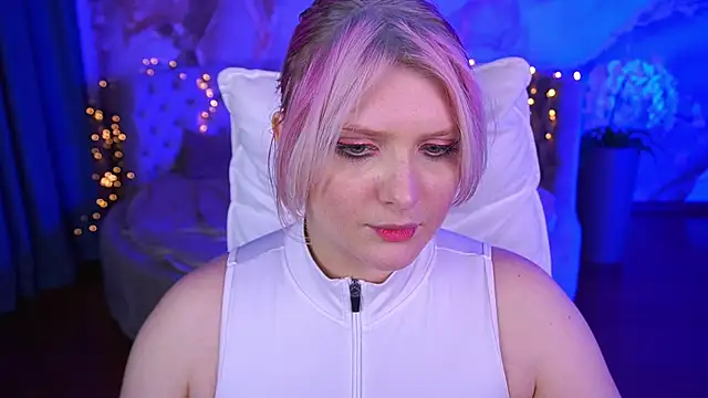 CoolTatis online show from 10/24/25, 02:35