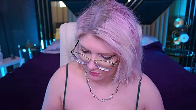 CoolTatis online show from 12/01/25, 07:35