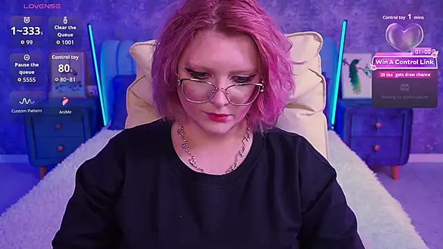 CoolTatis online show from 04/07/26, 01:55