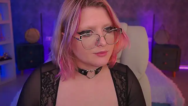 CoolTatis online show from 06/03/26, 02:33