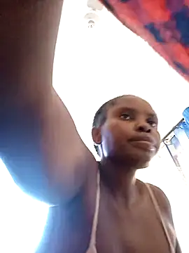 Snapshot of zainabsmile chatting on 02/26/26, 11:20 zainabsmile online show from 02/26/26, 11:20