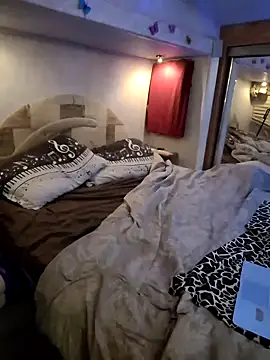 annika lately online show from 02/06/25, 02:44