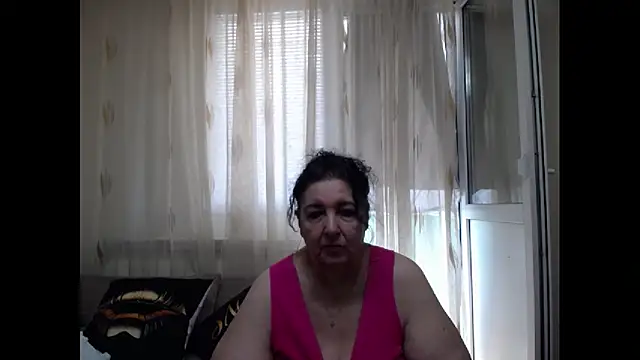 Snapshot of maturekorine chatting on 06/28/26, 07:58 maturekorine online show from 06/28/26, 07:58