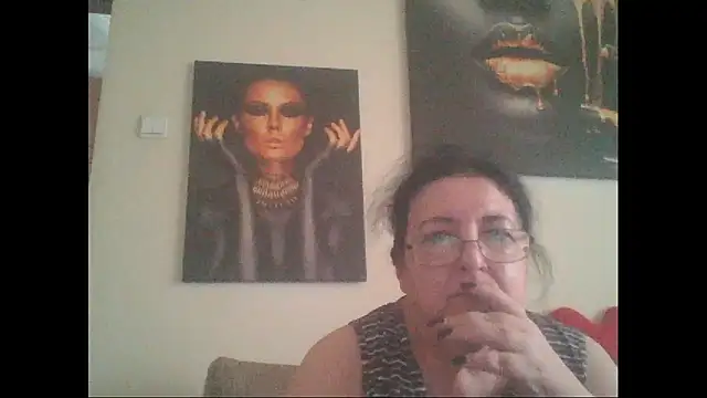 Snapshot of maturekorine chatting on 07/14/26, 03:40 maturekorine online show from 07/14/26, 03:40