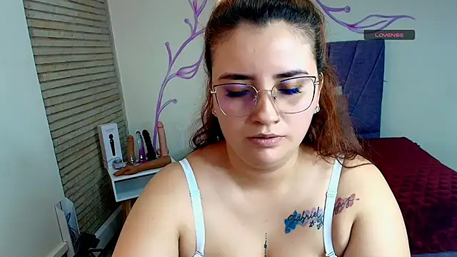 ZaraNolimits  online show from 12/02/24, 10:34