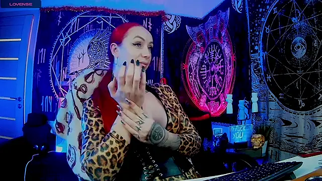 miss jenna lovee online show from 01/07/25, 08:56