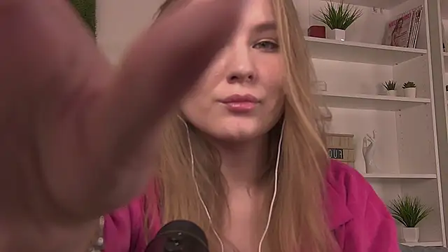 ValerieViolette online show from 02/20/25, 12:57