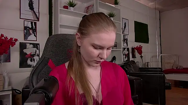 ValerieViolette online show from 02/27/25, 12:34