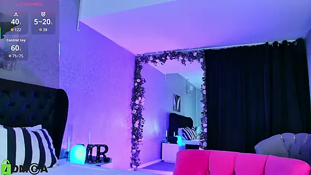 MashaReed  online show from 11/15/25, 09:43