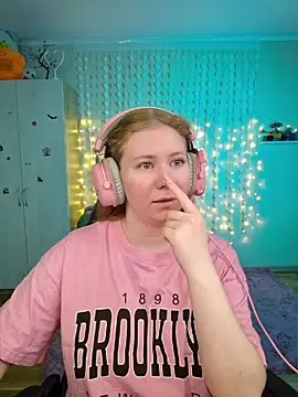 D0nna  online show from 05/01/26, 04:55