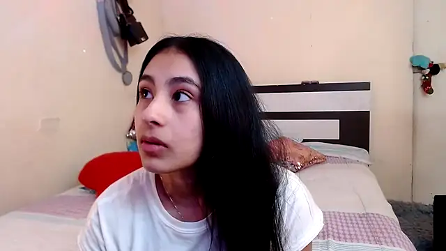 chika hellar online show from 03/18/26, 07:06