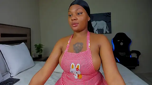 Renee-18 online show from 10/21/25, 12:33