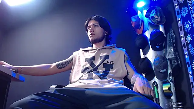 Dicaprioo  online show from 02/19/25, 06:43