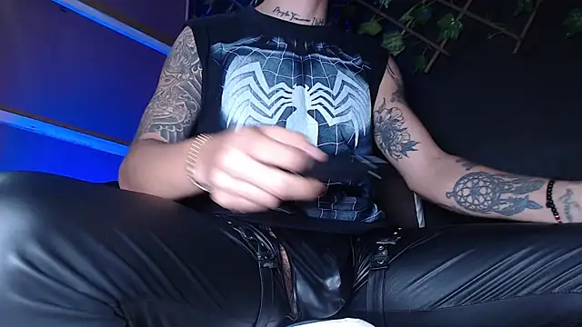 Dicaprioo  online show from 10/11/25, 05:39