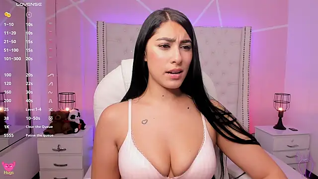 Snapshot of Emily_roux chatting on 03/09/25, 04:49 Emily roux online show from 03/09/25, 04:49