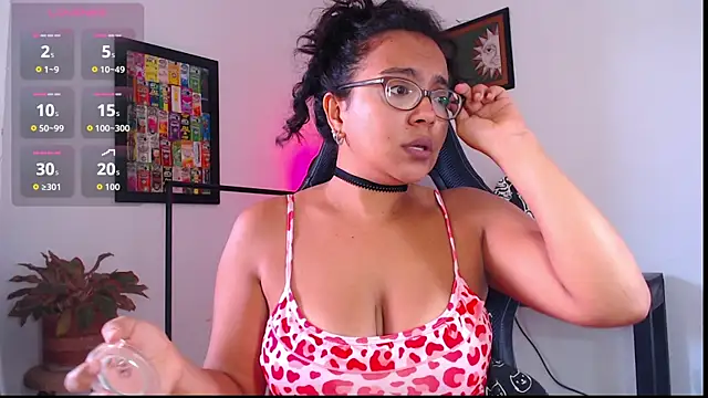 Snapshot of Rachell__420 chatting on 05/03/26, 02:45 Rachell 420 online show from 05/03/26, 02:45