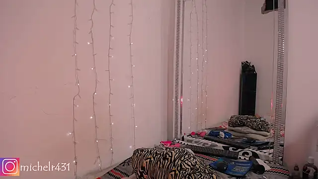 Mia  reys online show from 02/02/25, 04:54