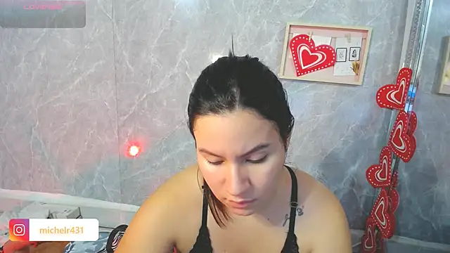 Mia  reys online show from 02/11/26, 12:43