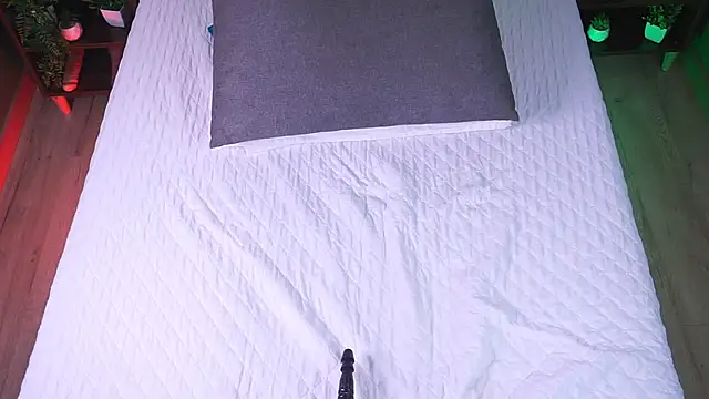 Snapshot of RaquelLust chatting on 03/13/25, 07:42 RaquelLust online show from 03/13/25, 07:42