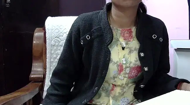 momo lov online show from 12/13/24, 05:38