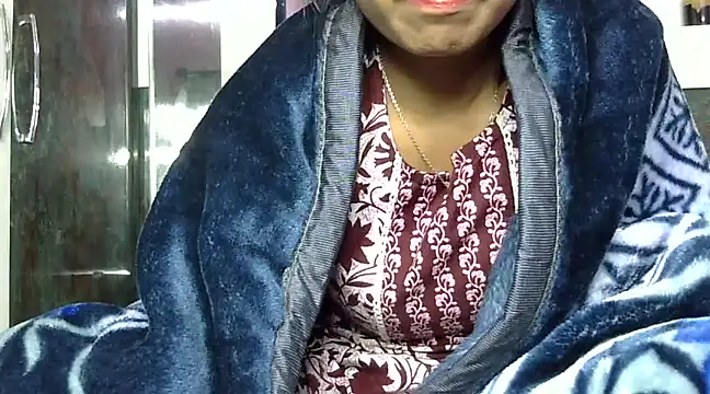 momo lov online show from 12/15/24, 08:30