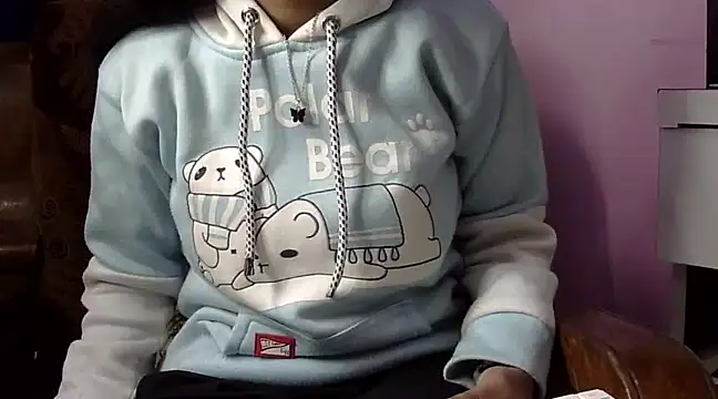 momo lov online show from 01/09/25, 05:23