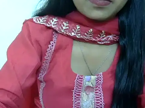 momo lov online show from 03/10/25, 08:37