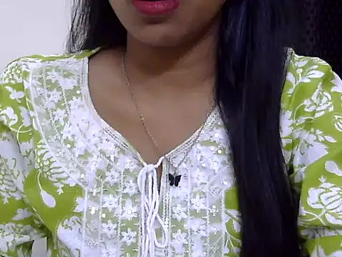 momo lov online show from 03/22/25, 06:22