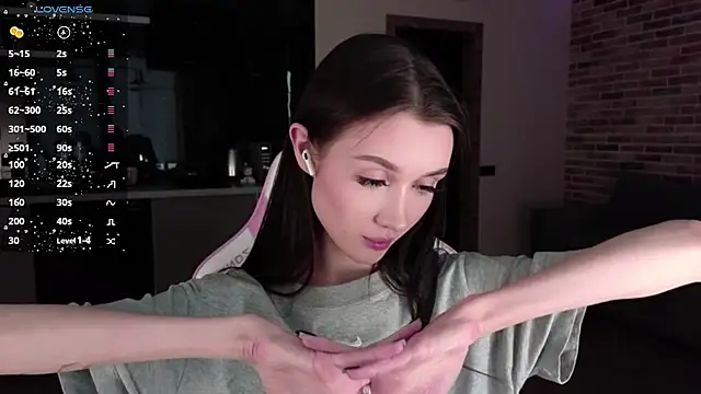 Snapshot of sweetiebones chatting on 12/29/24, 07:06 sweetiebones online show from 12/29/24, 07:06