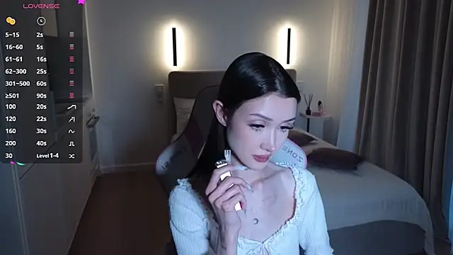 Snapshot of sweetiebones chatting on 11/11/25, 05:18 sweetiebones online show from 11/11/25, 05:18