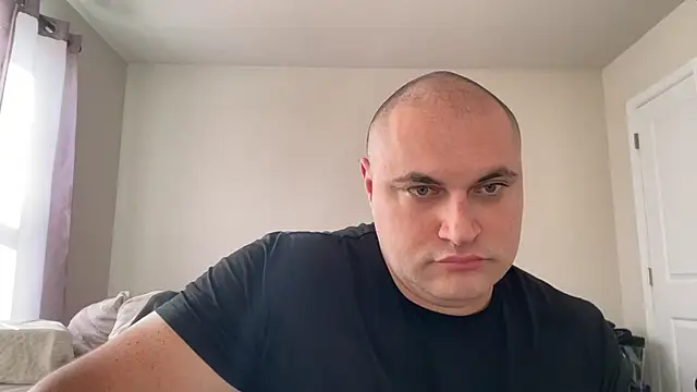 SluggishChase99 online show from 12/18/25, 05:08