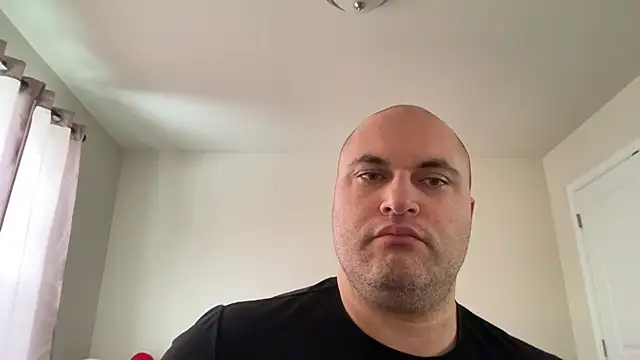 SluggishChase99 online show from 02/11/26, 04:01