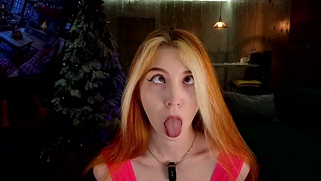 Snapshot of izi-fox chatting on 12/15/24, 03:09 izi-fox online show from 12/15/24, 03:09