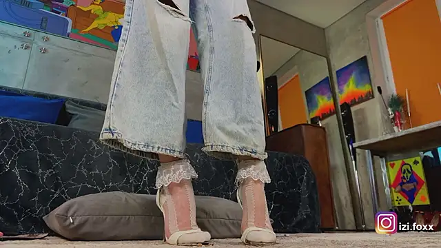 izi-fox online show from 02/08/26, 04:43