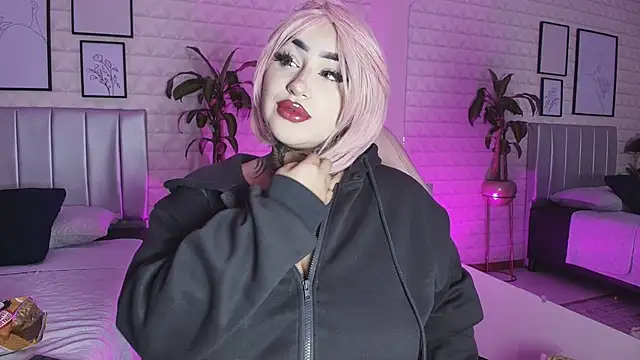 Snapshot of bella-green chatting on 09/26/25, 07:07 bella-green online show from 09/26/25, 07:07