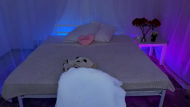 Hayle Hill online show from 11/08/25, 04:45