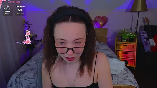 Hayle Hill online show from 02/09/26, 01:09