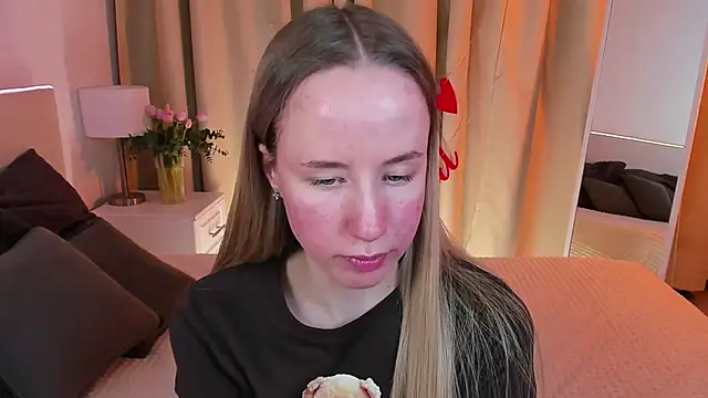 Cassie Kelman online show from 02/17/25, 03:04