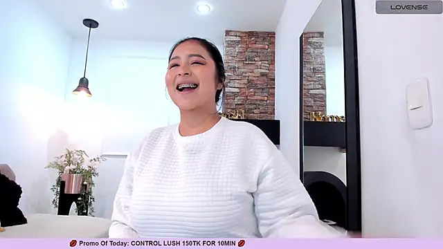  alaiasmile  online show from 03/15/25, 07:38