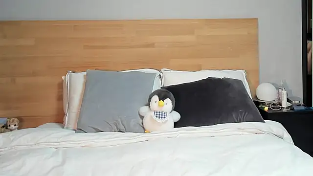  alaiasmile  online show from 02/12/26, 02:45