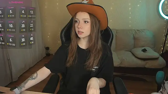 Snapshot of Kami_kam chatting on 12/16/25, 04:39 Kami kam online show from 12/16/25, 04:39