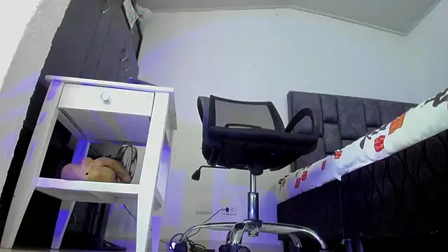 Sarah Mistress  online show from 03/25/26, 08:04