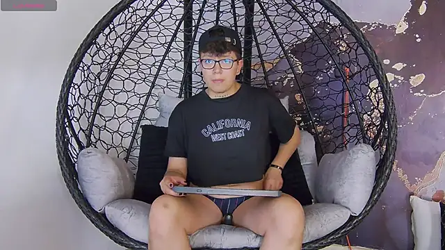 alex noa online show from 09/16/25, 07:37